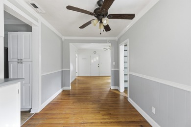 **Appraised at $194,000!** Cute, corner-lot cottage in Menlo on Capital City Country Club in Florida - for sale on GolfHomes.com, golf home, golf lot