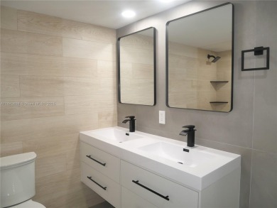 Beautifully updated 2-bedroom, 2-bath condo in the desirable on Palm-Aire Country Club and Resort - Palms in Florida - for sale on GolfHomes.com, golf home, golf lot