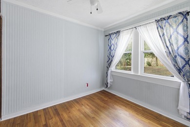 **Appraised at $194,000!** Cute, corner-lot cottage in Menlo on Capital City Country Club in Florida - for sale on GolfHomes.com, golf home, golf lot