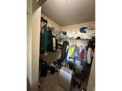 This beautifully  2-bedroom, 2-bathroom condo offers the perfect on Oaks Country Club in Florida - for sale on GolfHomes.com, golf home, golf lot