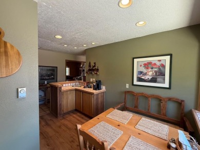 Conveniently located 3 bedrooms, 2 1/2-bathroom cabin in Angel on Angel Fire Resort Country Club in New Mexico - for sale on GolfHomes.com, golf home, golf lot