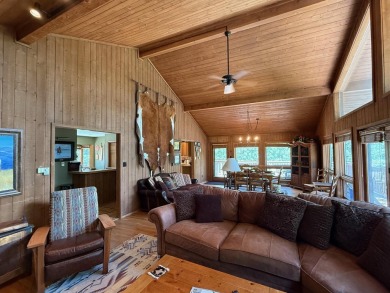 Conveniently located 3 bedrooms, 2 1/2-bathroom cabin in Angel on Angel Fire Resort Country Club in New Mexico - for sale on GolfHomes.com, golf home, golf lot