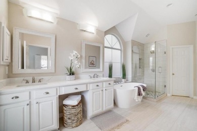 Come see this beautiful ONE AND A HALF STORY in the Oakmont on Oakmont Country Club in Texas - for sale on GolfHomes.com, golf home, golf lot