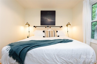 Beautifully furnished 3BR/2BA ranch ideally located within on Black Mountain Golf Course in North Carolina - for sale on GolfHomes.com, golf home, golf lot
