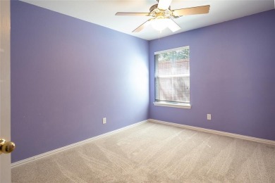 Come see this beautiful ONE AND A HALF STORY in the Oakmont on Oakmont Country Club in Texas - for sale on GolfHomes.com, golf home, golf lot