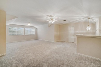 Come see this beautiful ONE AND A HALF STORY in the Oakmont on Oakmont Country Club in Texas - for sale on GolfHomes.com, golf home, golf lot