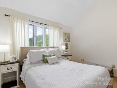 Embrace the mountain lifestyle in this 3BR/3BA townhome in a on Mt. Mitchell Golf Course in North Carolina - for sale on GolfHomes.com, golf home, golf lot