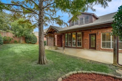 Come see this beautiful ONE AND A HALF STORY in the Oakmont on Oakmont Country Club in Texas - for sale on GolfHomes.com, golf home, golf lot