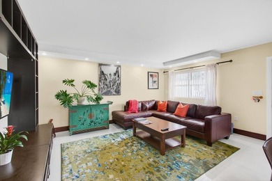 KINGS POINT--ACTIVE ADULT COMMUNITY (55+). Welcome to 185 on Kings Point Golf -Flanders Way in Florida - for sale on GolfHomes.com, golf home, golf lot