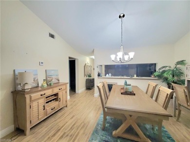 Top-Floor Naples FL Retreat with Cathedral Ceilings & on Glen Eagle Golf and Country Club in Florida - for sale on GolfHomes.com, golf home, golf lot