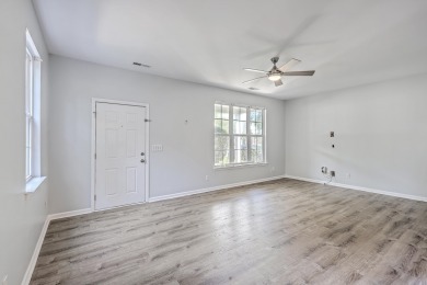 MOVE-IN READY WITH NEW ROOF SHINGLES & FRESH PAINT! Dorchester on Golf Club At Wescott Plantation in South Carolina - for sale on GolfHomes.com, golf home, golf lot