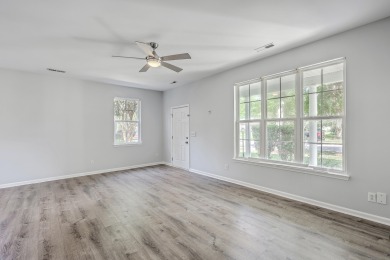 MOVE-IN READY WITH NEW ROOF SHINGLES & FRESH PAINT! Dorchester on Golf Club At Wescott Plantation in South Carolina - for sale on GolfHomes.com, golf home, golf lot