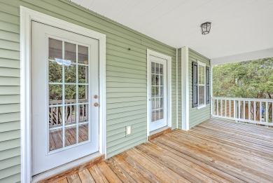 MOVE-IN READY WITH NEW ROOF SHINGLES & FRESH PAINT! Dorchester on Golf Club At Wescott Plantation in South Carolina - for sale on GolfHomes.com, golf home, golf lot