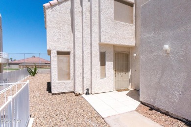 This fully furnished 2 bed, 3 bath condo is perfectly positioned on London Bridge Golf Course in Arizona - for sale on GolfHomes.com, golf home, golf lot