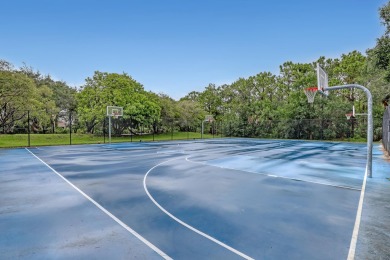 Well maintained three bedroom, two bath Islander model in very on Lost Lake Golf Club in Florida - for sale on GolfHomes.com, golf home, golf lot