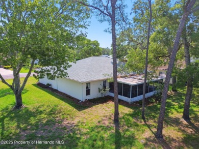 Don't miss this well-maintained Oakmont model featuring 2 on Timber Pines Golf Course in Florida - for sale on GolfHomes.com, golf home, golf lot