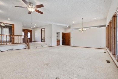 Sprawling lakefront retreat with easy walking access to the on Holiday Island Executive Golf Course in Arkansas - for sale on GolfHomes.com, golf home, golf lot