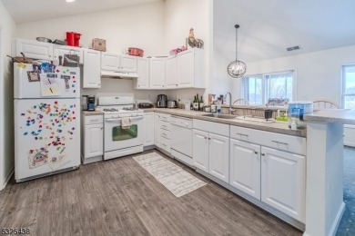 Step into this well-cared-for 3-bedroom, 2-bath townhome in the on Crystal Springs Resort in New Jersey - for sale on GolfHomes.com, golf home, golf lot