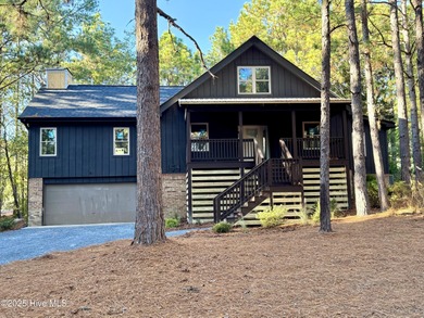 GOLF FRONT! COMPLETELY REMODELED! This stunning 3-bedroom on Seven Lakes Country Club in North Carolina - for sale on GolfHomes.com, golf home, golf lot
