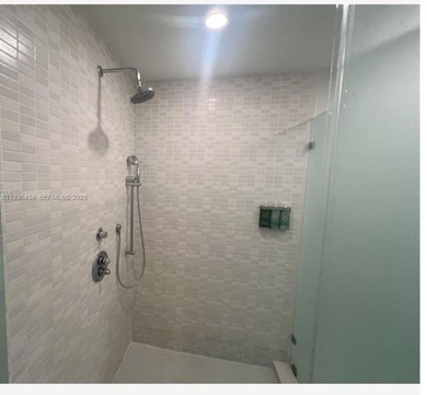 Beautifully appointed, fully furnished deluxe 1-bedroom / 2-bath on Doral Golf Resort in Florida - for sale on GolfHomes.com, golf home, golf lot