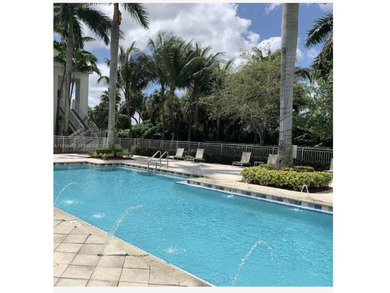 Beautifully appointed, fully furnished deluxe 1-bedroom / 2-bath on Doral Golf Resort in Florida - for sale on GolfHomes.com, golf home, golf lot