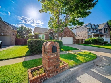 GORGEOUS GOLF COURSE PROPERTY! Rare opportunity to own a on Oakmont Country Club in Texas - for sale on GolfHomes.com, golf home, golf lot