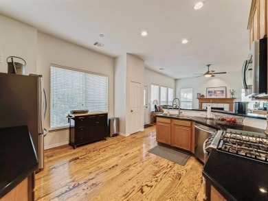 GORGEOUS GOLF COURSE PROPERTY! Rare opportunity to own a on Oakmont Country Club in Texas - for sale on GolfHomes.com, golf home, golf lot