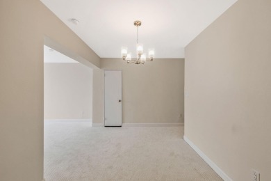 Fully renovated two-bedroom, one-bathroom end unit with elevator on Forest Park Golf Course in New York - for sale on GolfHomes.com, golf home, golf lot