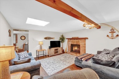 Discover affordable living in sought-after LAKE HARMONY ESTATES! on Split Rock Resort and Country Club in Pennsylvania - for sale on GolfHomes.com, golf home, golf lot