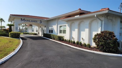 Waterfront GEM! This Mainlands home offers 2 bedrooms, 1 on Mainlands Golf Club in Florida - for sale on GolfHomes.com, golf home, golf lot