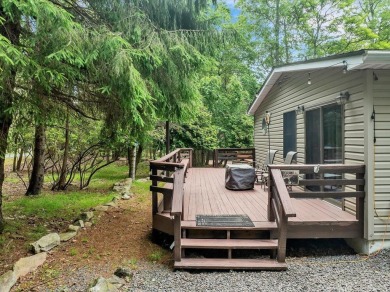 Discover affordable living in sought-after LAKE HARMONY ESTATES! on Split Rock Resort and Country Club in Pennsylvania - for sale on GolfHomes.com, golf home, golf lot