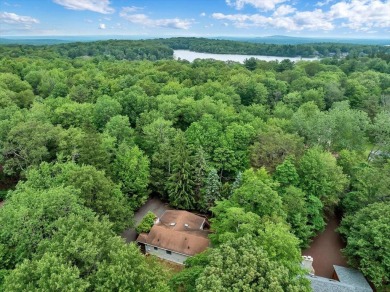 Discover affordable living in sought-after LAKE HARMONY ESTATES! on Split Rock Resort and Country Club in Pennsylvania - for sale on GolfHomes.com, golf home, golf lot
