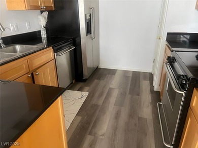 Newly renovated townhome with attached garage - Las Vegas Strip on Las Vegas Country Club in Nevada - for sale on GolfHomes.com, golf home, golf lot