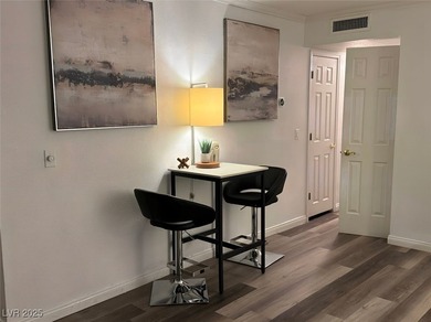 Newly renovated townhome with attached garage - Las Vegas Strip on Las Vegas Country Club in Nevada - for sale on GolfHomes.com, golf home, golf lot