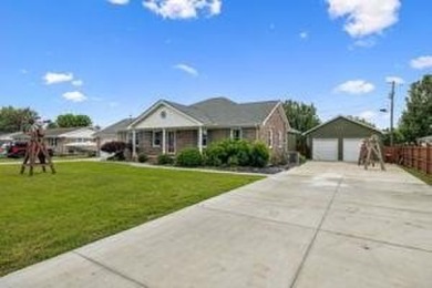 Conveniently located close to downtown Smithville and walking on Smithville Golf Club in Tennessee - for sale on GolfHomes.com, golf home, golf lot