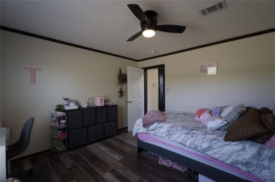 If you've been looking for a comfortable, move-in-ready home on The Club At Runaway Bay in Texas - for sale on GolfHomes.com, golf home, golf lot