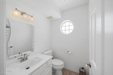Located in the desirable Residential Estates and just a short on London Bridge Golf Course in Arizona - for sale on GolfHomes.com, golf home, golf lot
