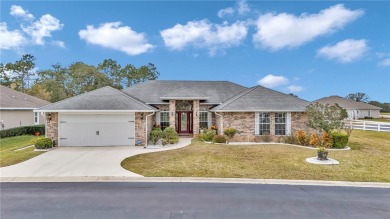 Come and see this beautiful 2707 SQFt sparkling POOL HOME in the on Lake Diamond Golf and Country Club in Florida - for sale on GolfHomes.com, golf home, golf lot