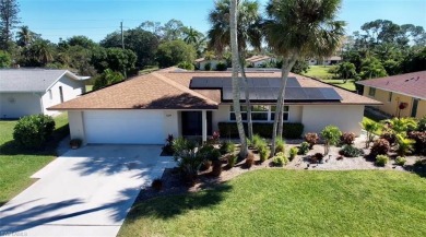 MOTIVATED SELLERS! BRING OFFERS!**Charming and Updated Family on Lakewood Country Club in Florida - for sale on GolfHomes.com, golf home, golf lot
