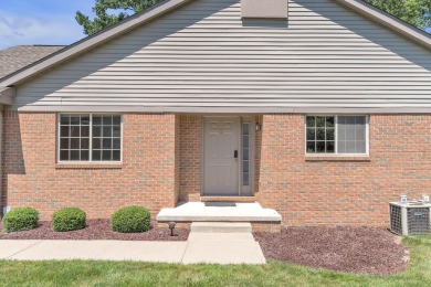 This beautifully maintained 2 bed, 2.5-bath end unit ranch condo on Fellows Creek Golf Club in Michigan - for sale on GolfHomes.com, golf home, golf lot
