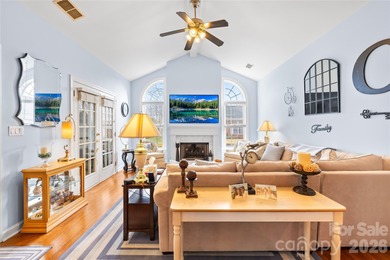 Brick end-unit patio home with flowing floor plan - vaulted on Highland Creek Golf Club in North Carolina - for sale on GolfHomes.com, golf home, golf lot