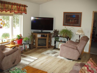 (351/PB) Cherry! Best describes this 3-bedroom, 2-bath home on on Prentice Golf Club in Wisconsin - for sale on GolfHomes.com, golf home, golf lot