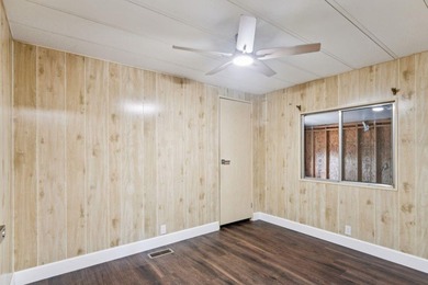 One or more photo(s) has been virtually staged. Move-in ready | on Brookridge Country Club in Florida - for sale on GolfHomes.com, golf home, golf lot