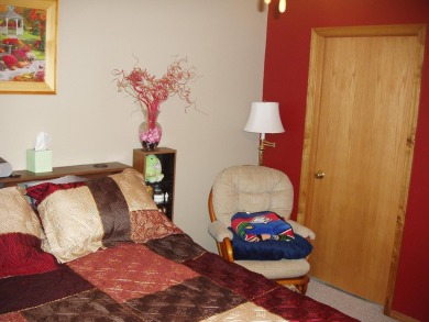 (351/PB) Cherry! Best describes this 3-bedroom, 2-bath home on on Prentice Golf Club in Wisconsin - for sale on GolfHomes.com, golf home, golf lot