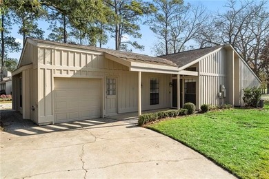 Beautifully fully renovated 2-bedroom, 2-bath condo located in on Beau Chene Country Club in Louisiana - for sale on GolfHomes.com, golf home, golf lot