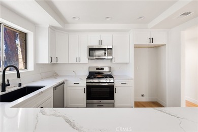Beautifully remodeled 3-bedroom, 2-bath condo located in the on Indian Palms Country Club and Resort in California - for sale on GolfHomes.com, golf home, golf lot