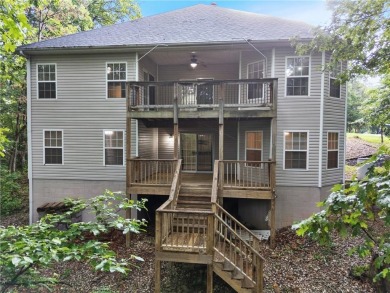 A BEAUTIFUL UPDATED 4BED/3 FULL BATH HOME.  2 LIVING AREAS / 2 on Bella Vista - Metfield Golf Complex and Country Club in Arkansas - for sale on GolfHomes.com, golf home, golf lot