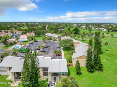 Tranquility and amazing golf course views with this inviting 2 on Mallards Landing Golf Course in Florida - for sale on GolfHomes.com, golf home, golf lot