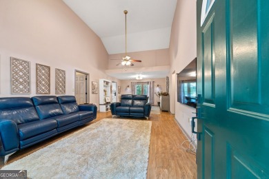 Welcome home to 11 Kingbird Ct-a beautifully updated 3 bed, 2 on Turtle Cove Golf Course in Georgia - for sale on GolfHomes.com, golf home, golf lot