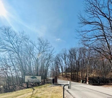 Stunning 3+ wooded acres over looking the fairway of the on Paradise Valley Country Club in Missouri - for sale on GolfHomes.com, golf home, golf lot